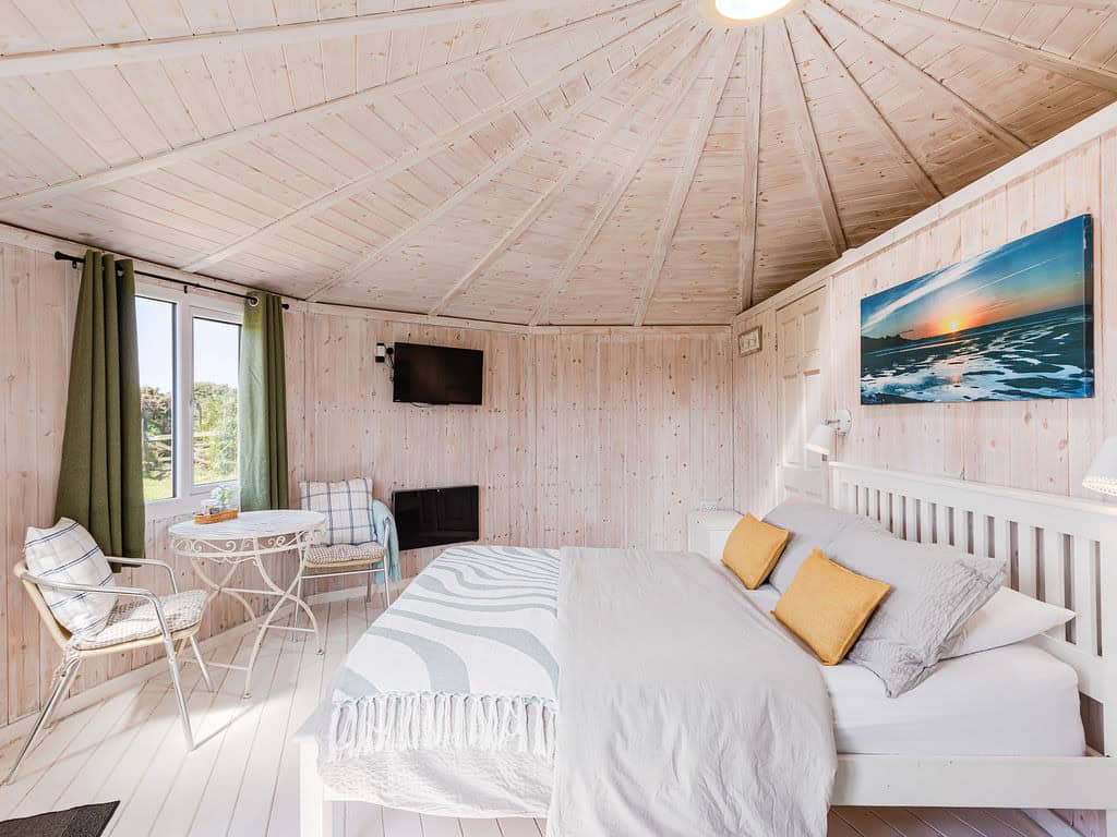 Couples glamping cabin at Coastal Cabins